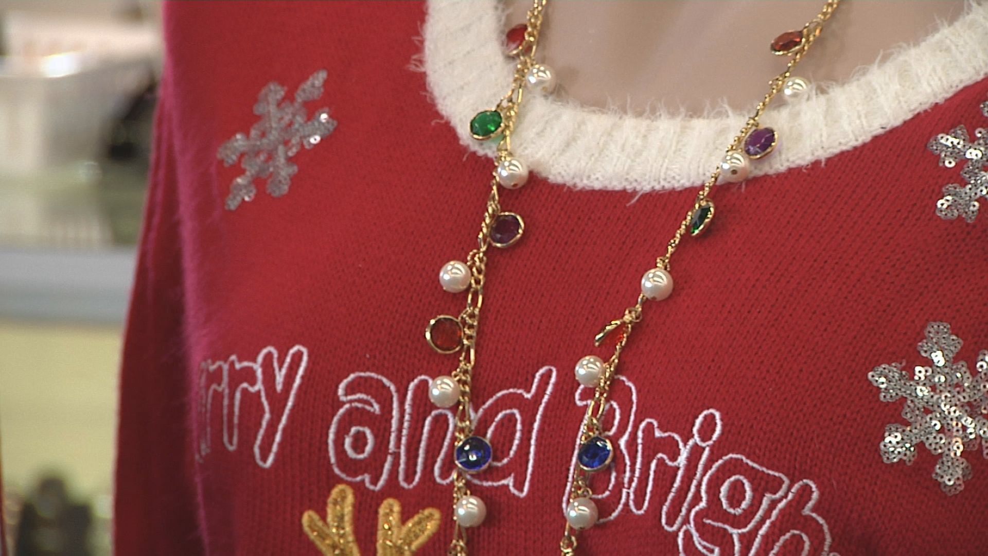 Both Between Friends and Self-E Beautique extended their hours for Small Business Saturday